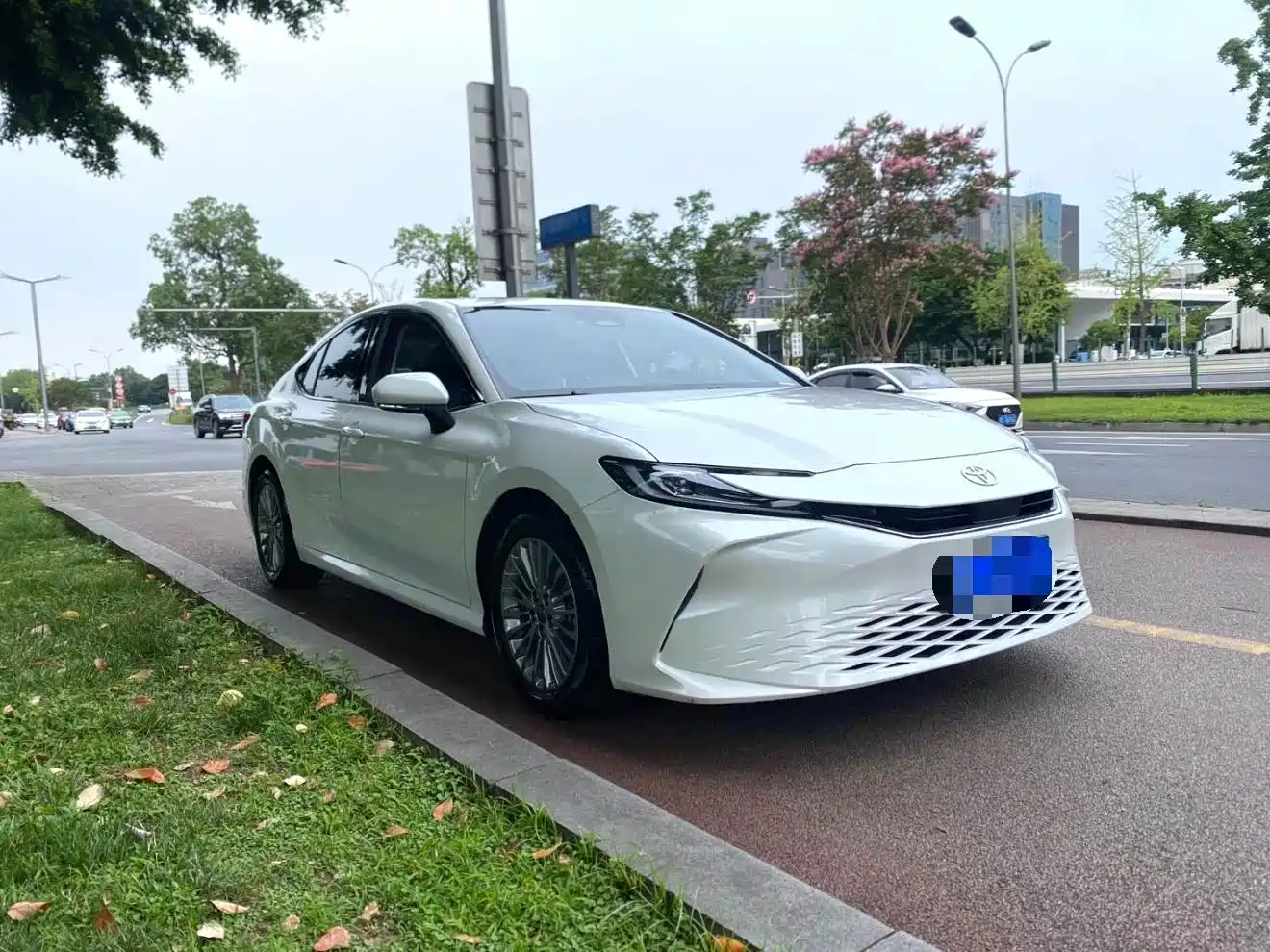 Toyota Camry 2025 2026 2.0E Elite Edition