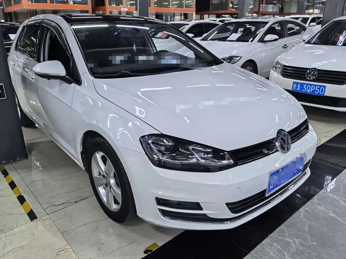 Volkswagen Golf 2015 1.4TSI Automatic Luxury фото 3