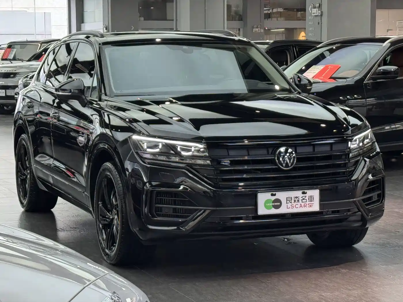 VOLKSWAGEN TOUAREG