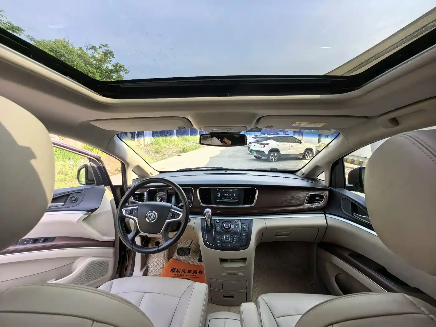 Buick GL8 2018 28T Premium Model China VI фото 15