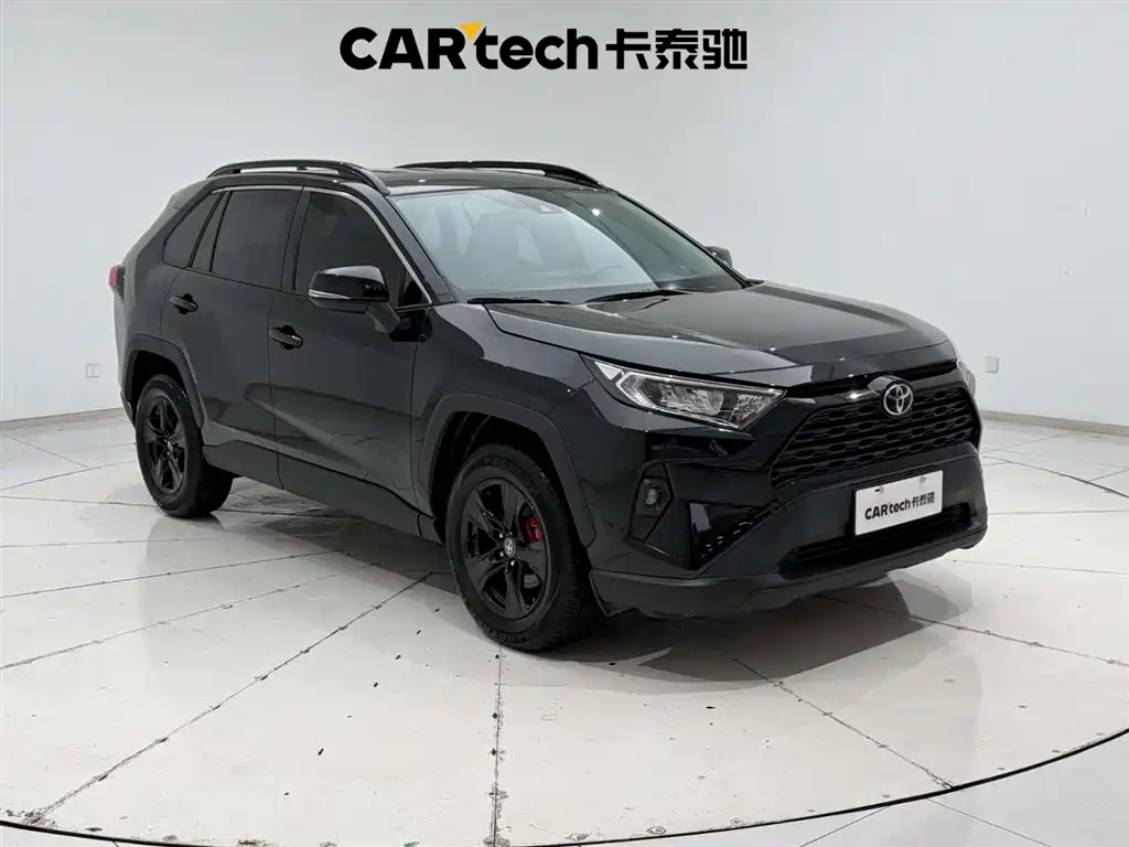 Toyota RAV4 Rongfang 2023 2.0L CVT 2WD Urban Edition фото 4