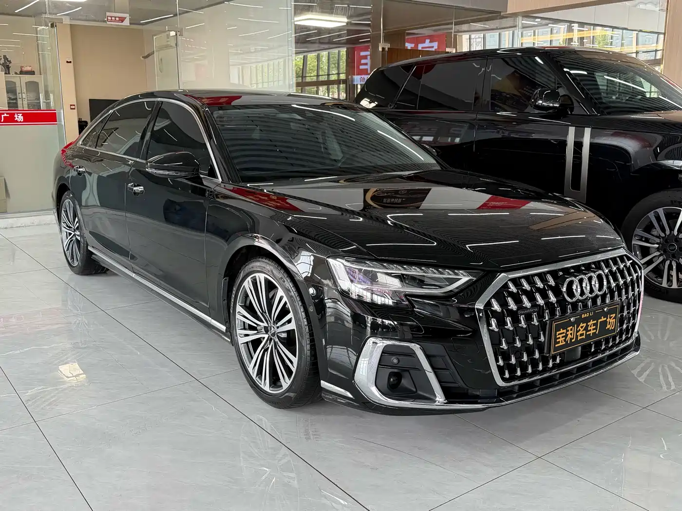Audi A8 2023 A8L 50 TFSI quattro Exclusive фото 3