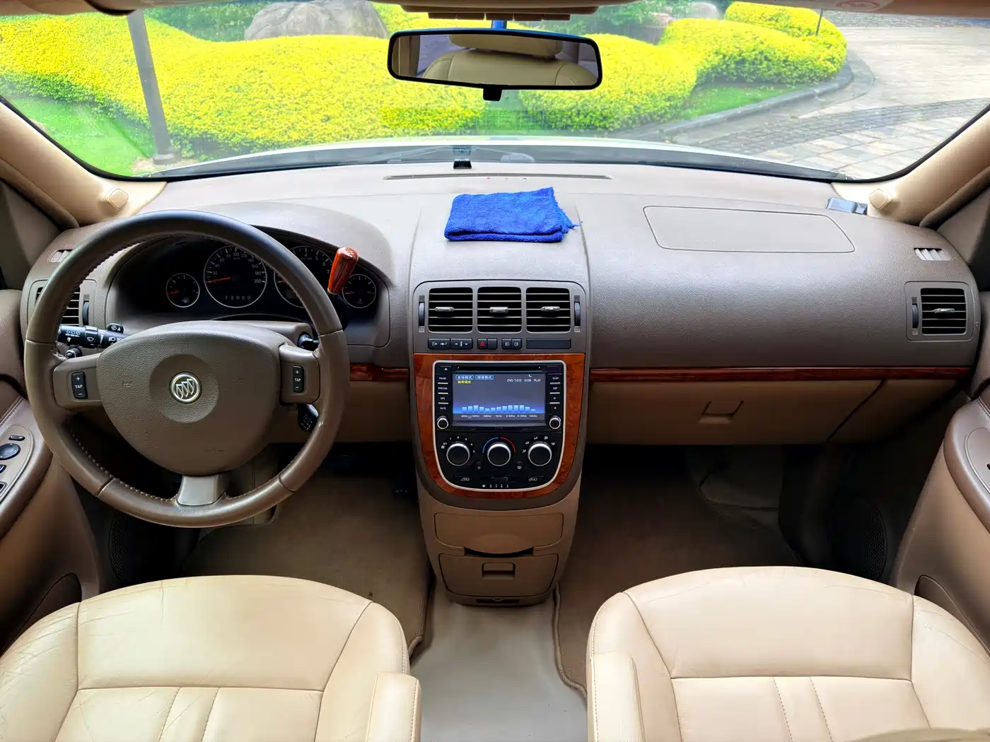 Buick GL8 2011 2.4L LT Luxury Business Executive фото 29