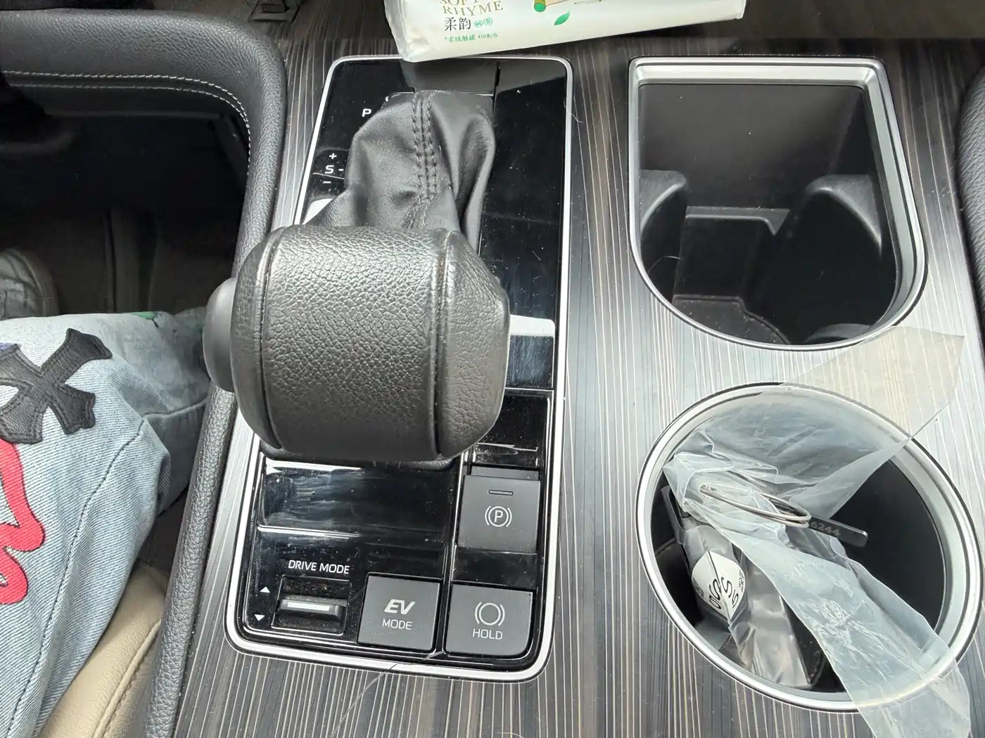 Toyota Sienna 2021 2.5L Hybrid Premium Edition фото 8