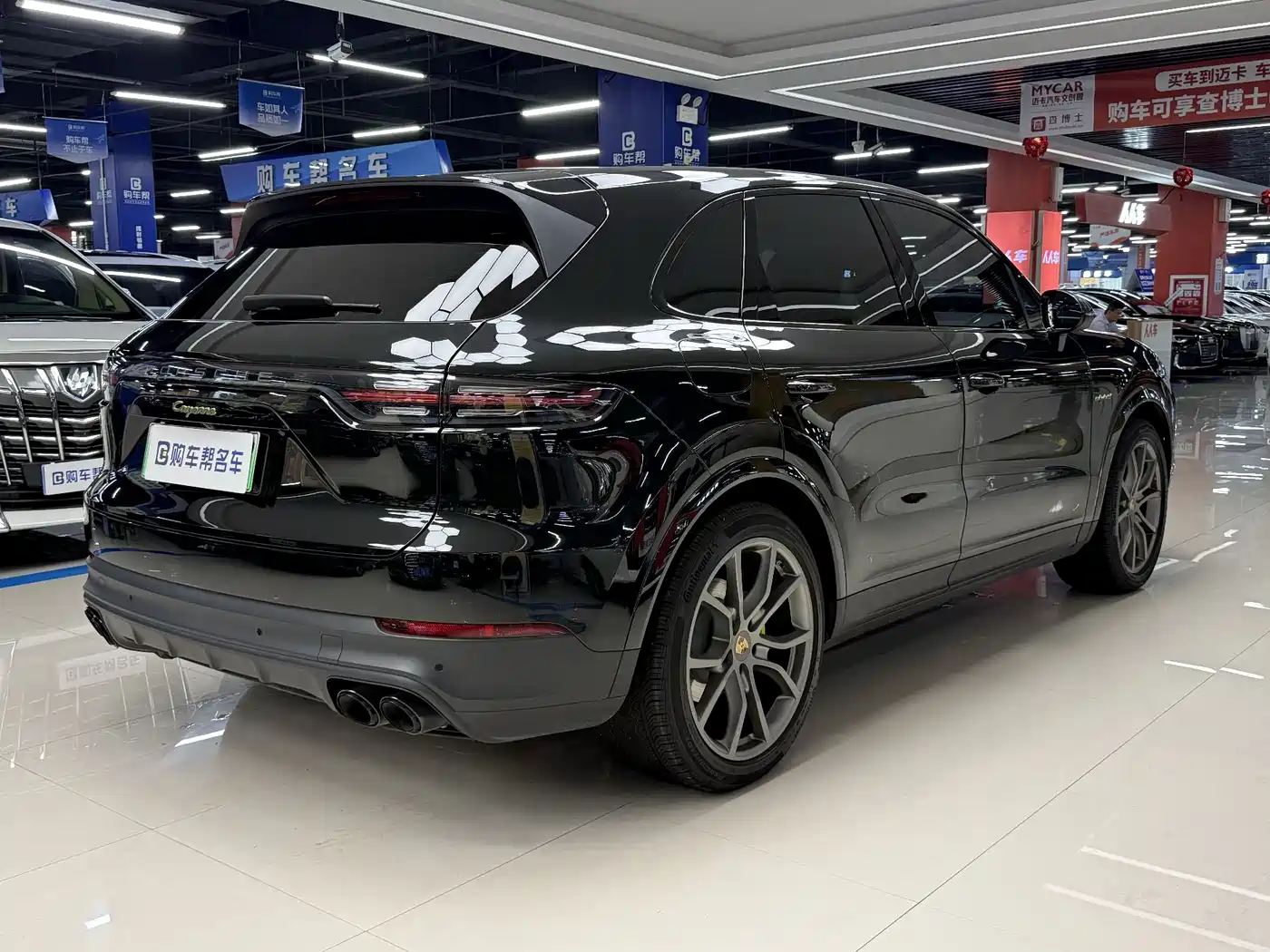 Porsche Cayenne New Energy 2023 Cayenne E-Hybrid 2.0T Platinum Edition фото 18