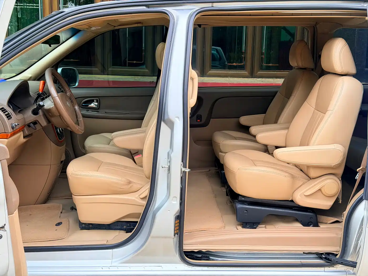 Buick GL8 2011 2.4L LT Luxury Business Executive фото 22