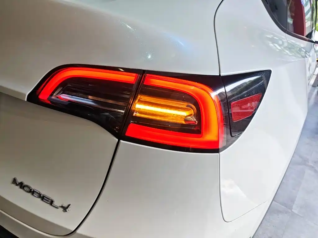 Tesla Model Y 2021 2021 Standard Range Rear-Wheel Drive
