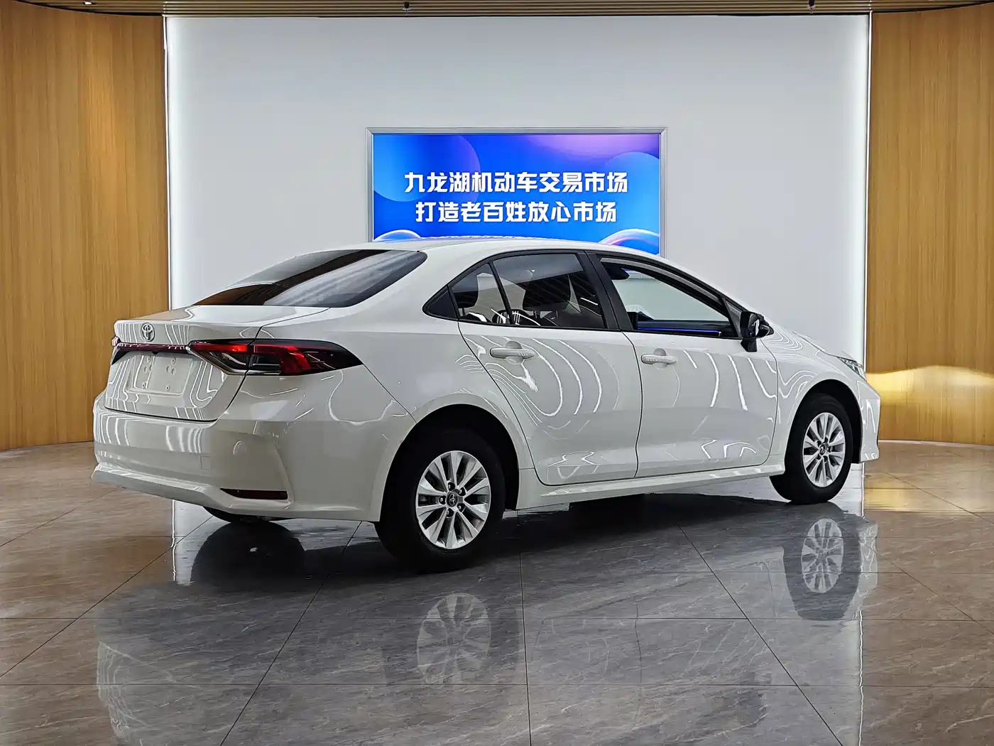 Toyota Levin 2019 185T CVT Luxury Edition China V фото 5