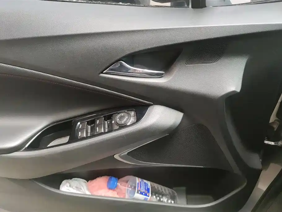Chevrolet Volando 2018 Redline 530T Auto Premium Edition (5+2 seater) China V фото 7