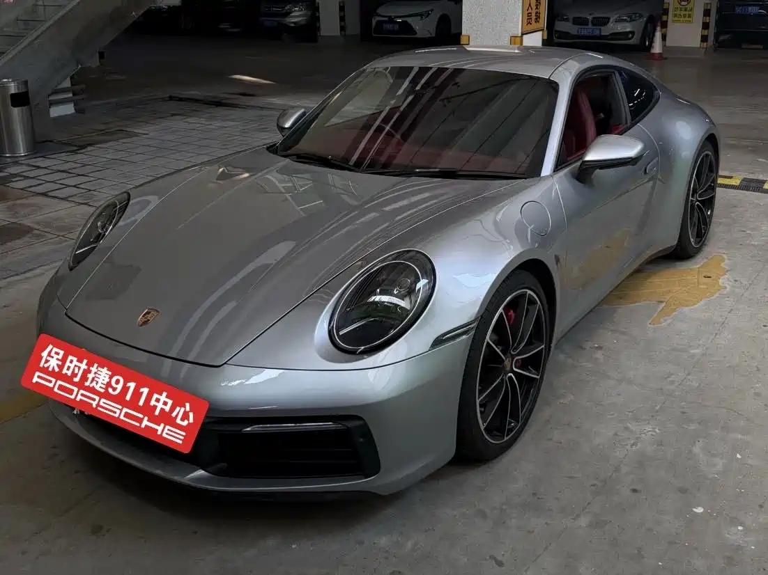 Porsche 911 2023 Carrera 3.0T