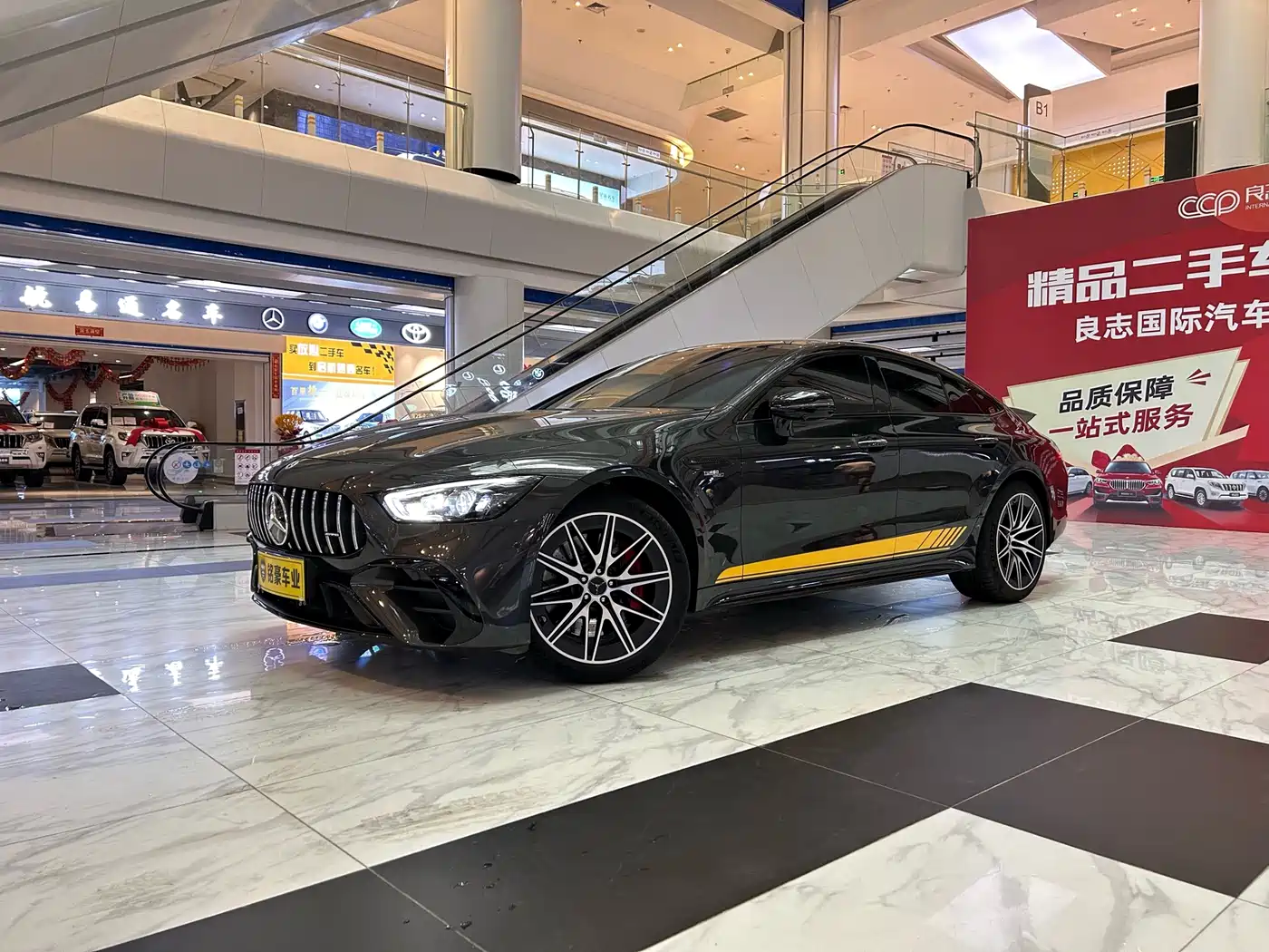 MERCEDES-BENZ AMG GT