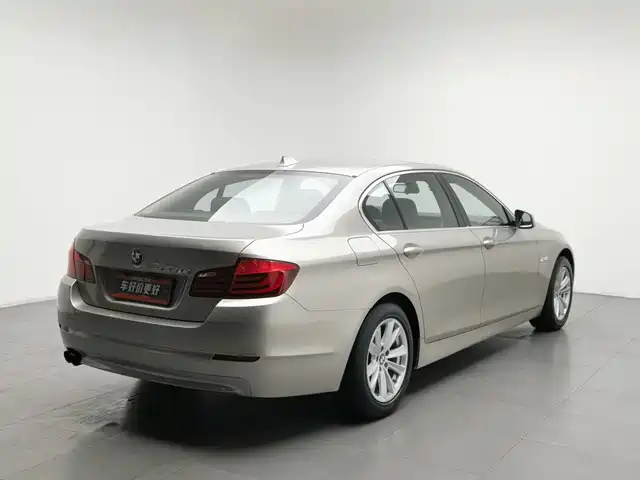 BMW 5 Series 2013 525Li Luxury — фото 2