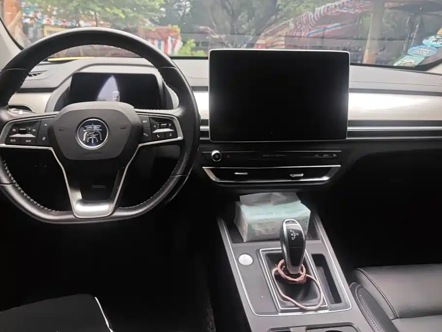 BYD Qin Pro 2019 2018 1.5TI Automatic Smart Connected Dynamic Edition