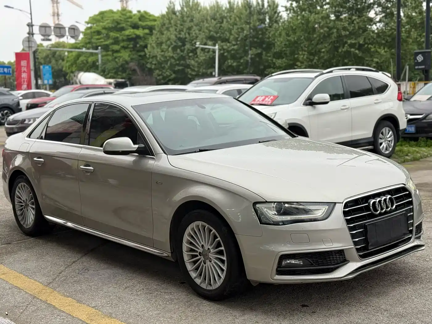 Audi A4L 2016 35 TFSI Collector's Edition S line Comfort фото 3