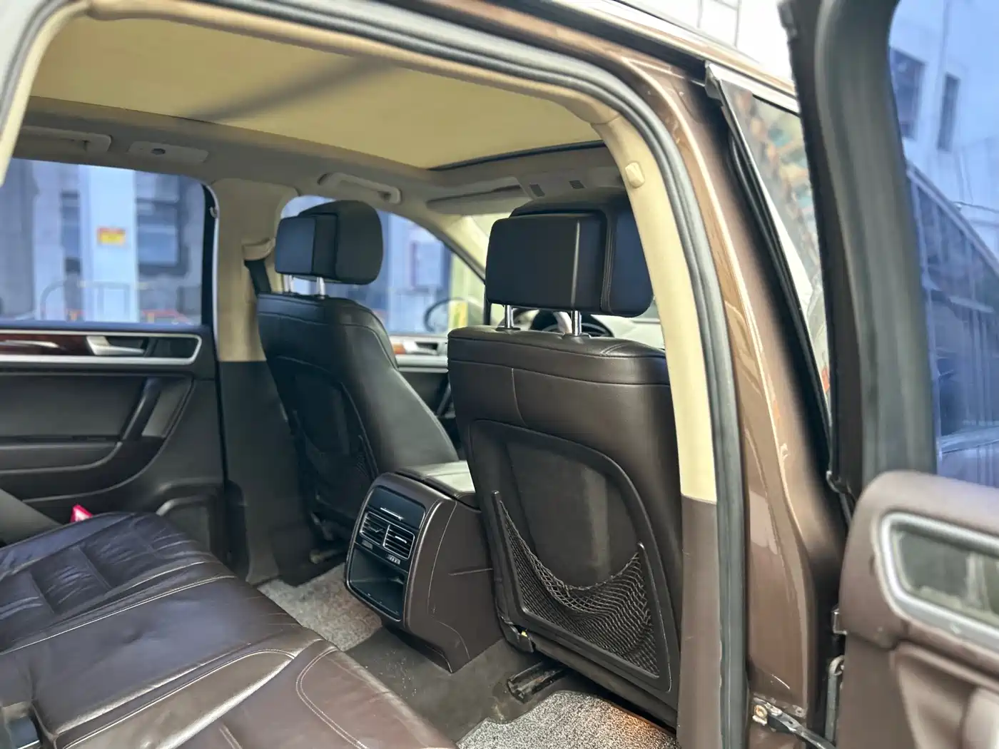 Volkswagen Touareg 2011 3.0TDI Diesel Comfort фото 27