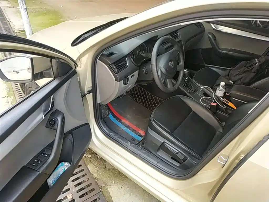 Škoda Octavia 2015 1.4TSI DSG逸致版 фото 16