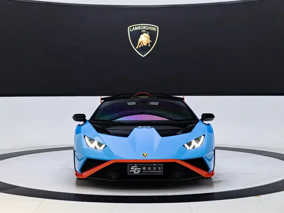 LAMBORGHINI HURACÁN