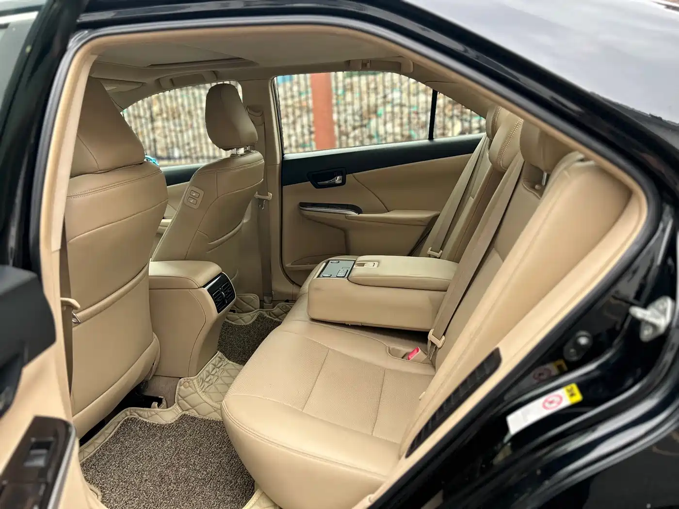 Toyota Camry 2012 ZunRui 2.5HV Premium Edition фото 18