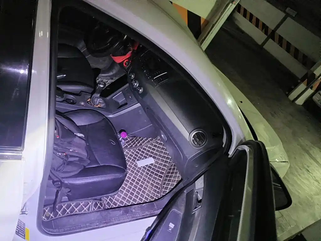 Roewe 350 2015 2015 Model 1.5L Manual Luxury Sunroof Edition