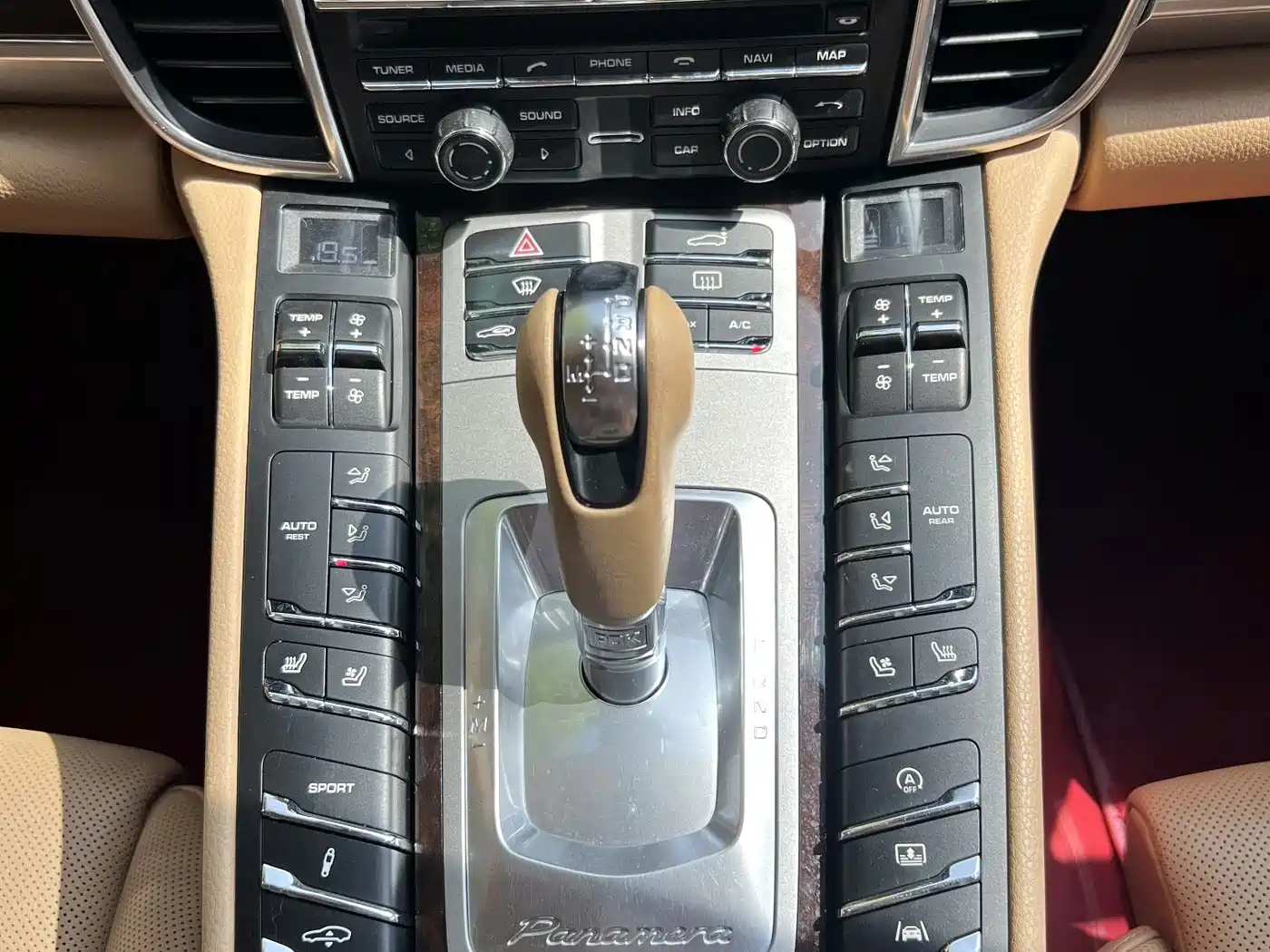 Porsche Panamera 2016 Panamera Executive Edition 3.0T фото 10