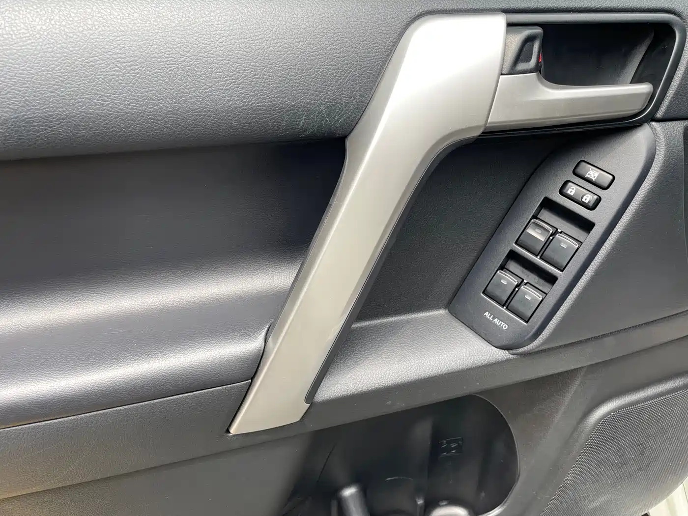 Toyota Prado 2018 3.5L Automatic TX-L NAVI Rear-mounted Spare Tire фото 26