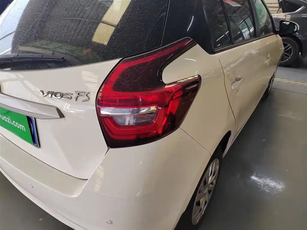 Toyota Vios FS 2021 1.5L CVT Fengchi Edition фото 8