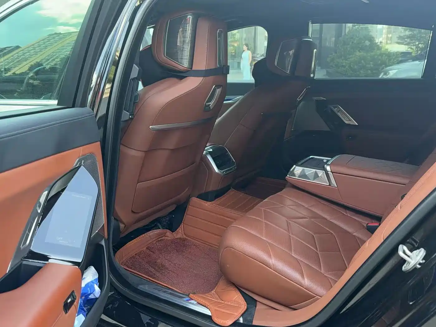BMW 7 Series 2023 Facelift 740Li Exclusive M Sport Package фото 5