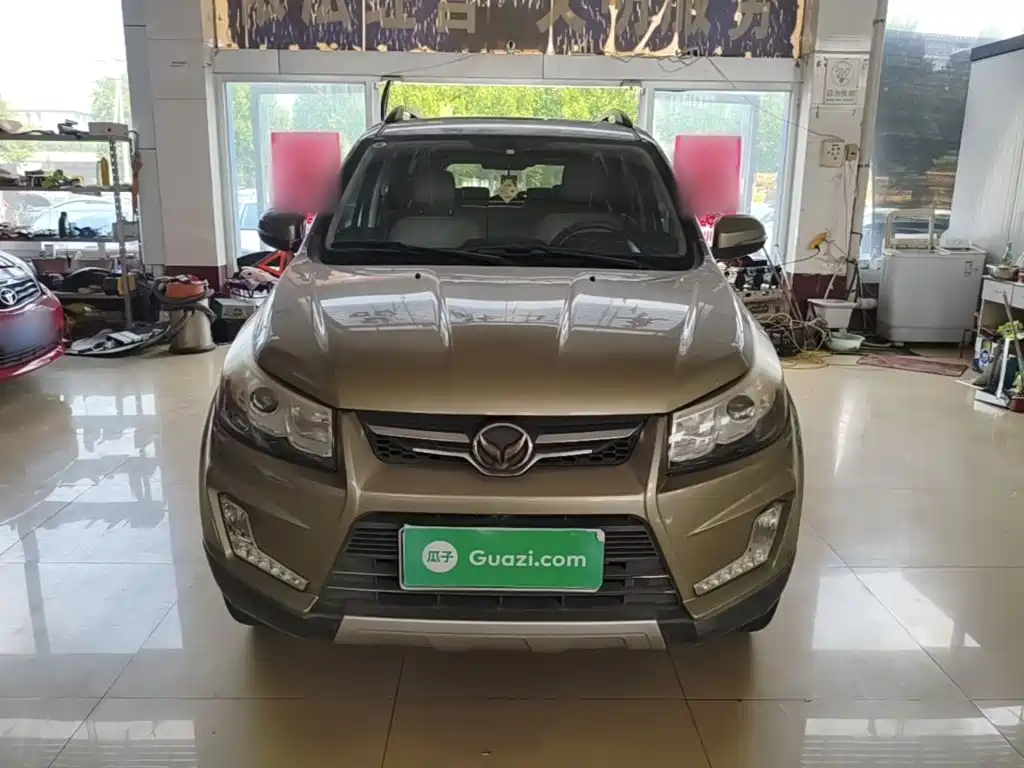 BAIC Huansu S3 2017 2017 1.5L Manual Luxury