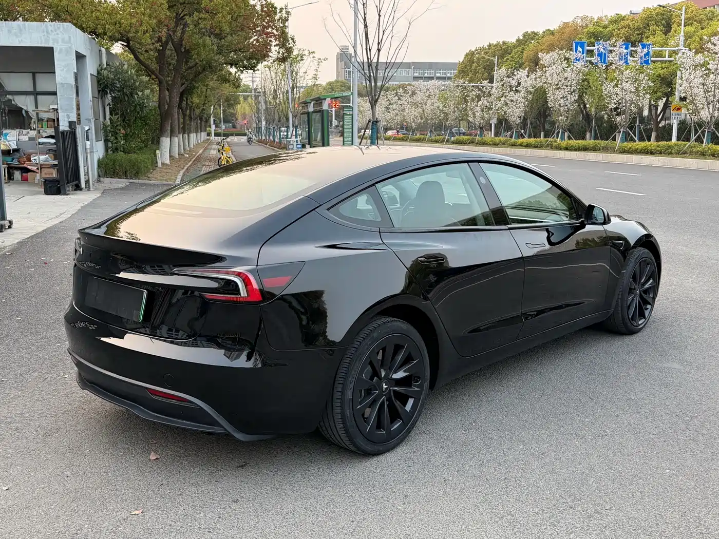 Tesla Model 3 2023 Rear-Wheel Drive фото 8