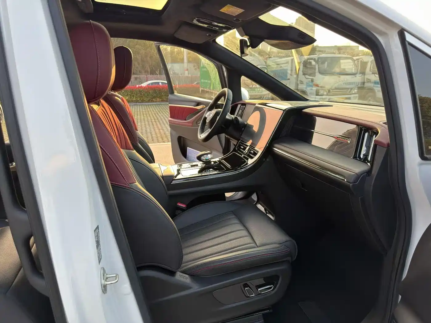 GAC Trumpchi Trumpchi M8 2023 Model Master Series 400T Ultimate Edition фото 9