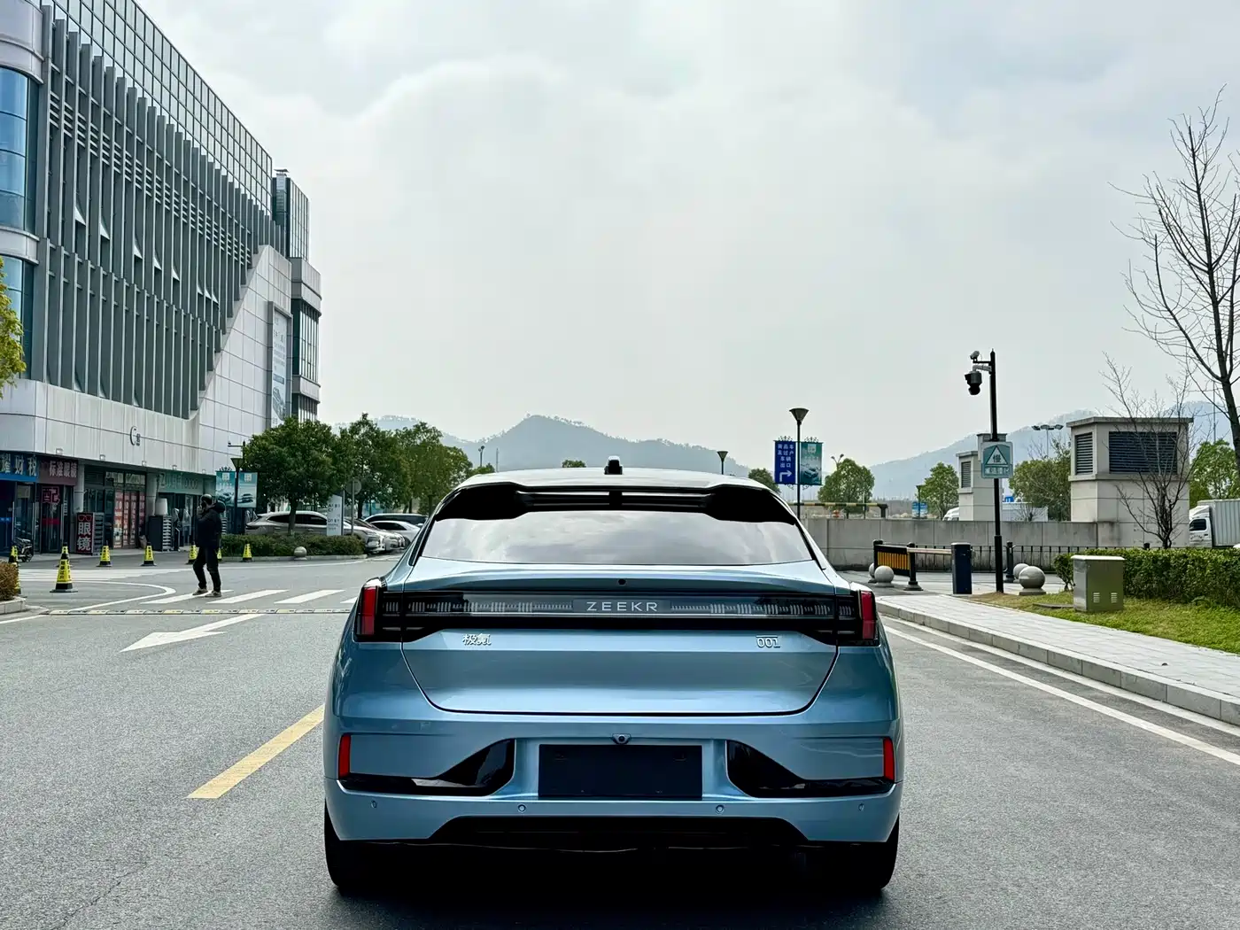 ZEEKR EXTREME KRYPTON 001