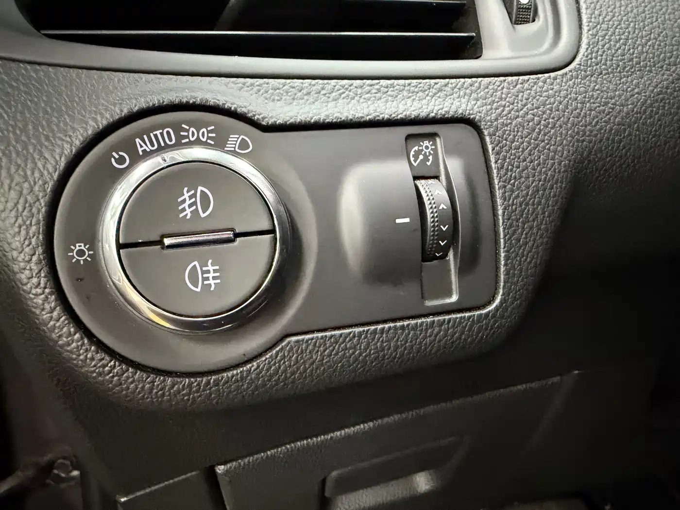 Buick Envision Plus 2017 28T AWD Elite фото 15