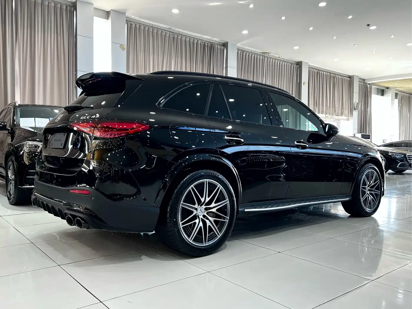 Mercedes-Benz GLC AMG 2024 AMG GLC 43 4MATIC фото 4