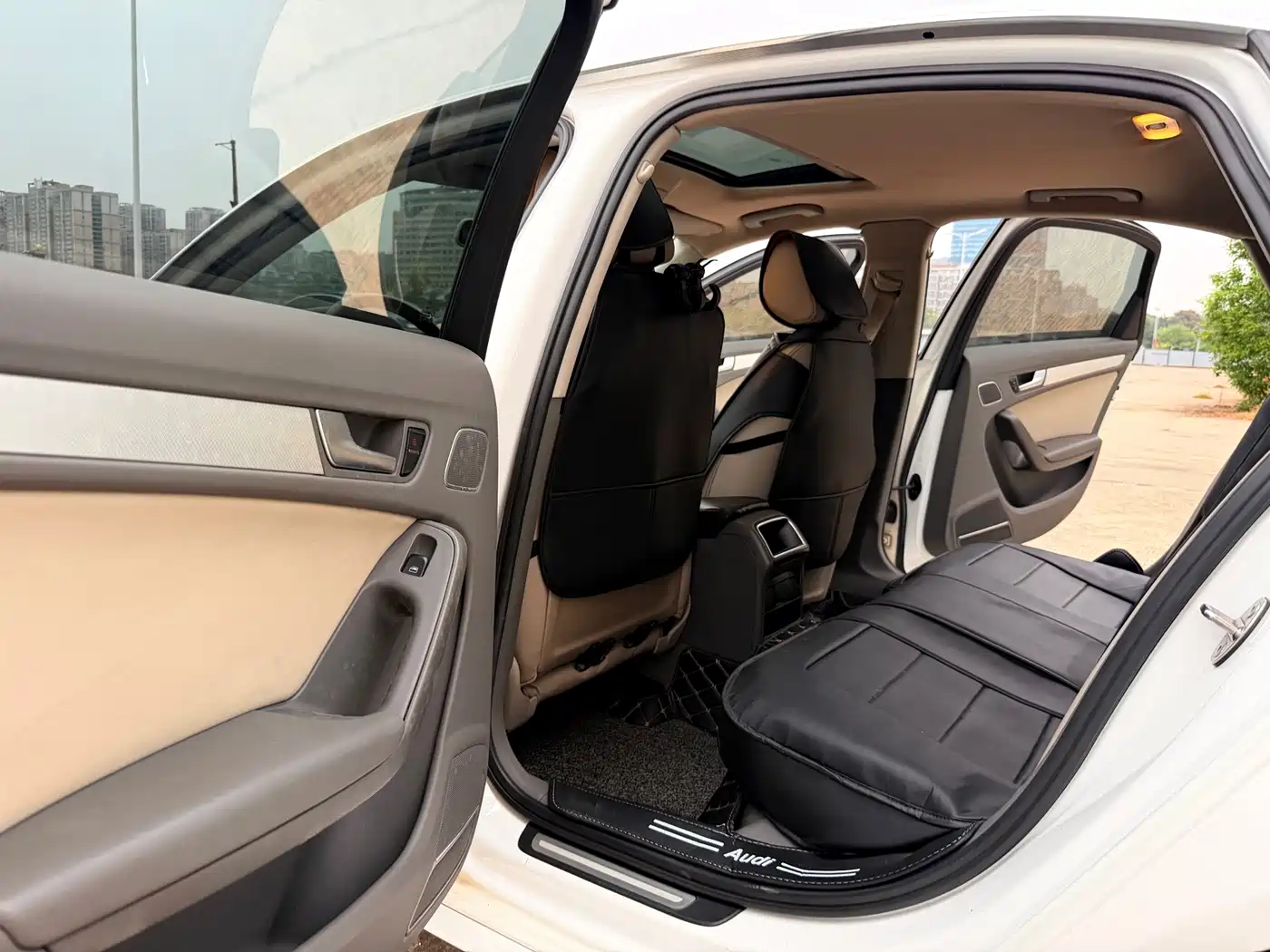 Photo 19 - Audi A4L