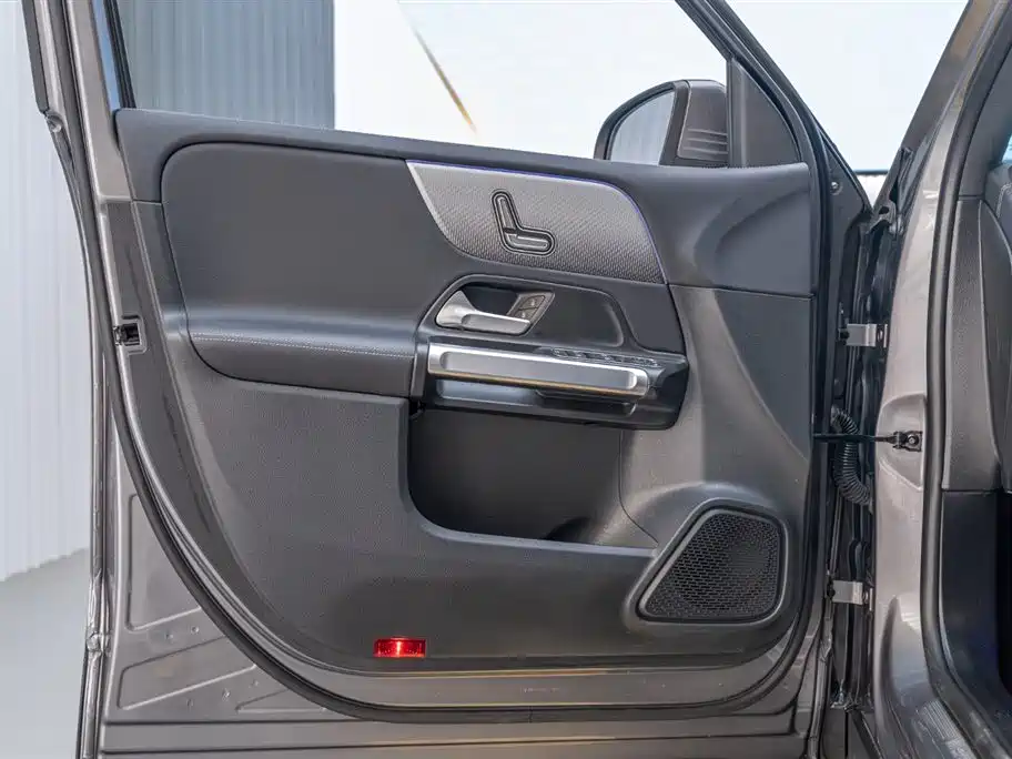Mercedes-Benz GLB 2022 Facelift II GLB 200 Style фото 19