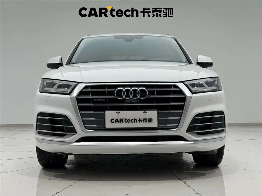 Audi Q5L 2020 45 TFSI Exclusive Fashion фото 3