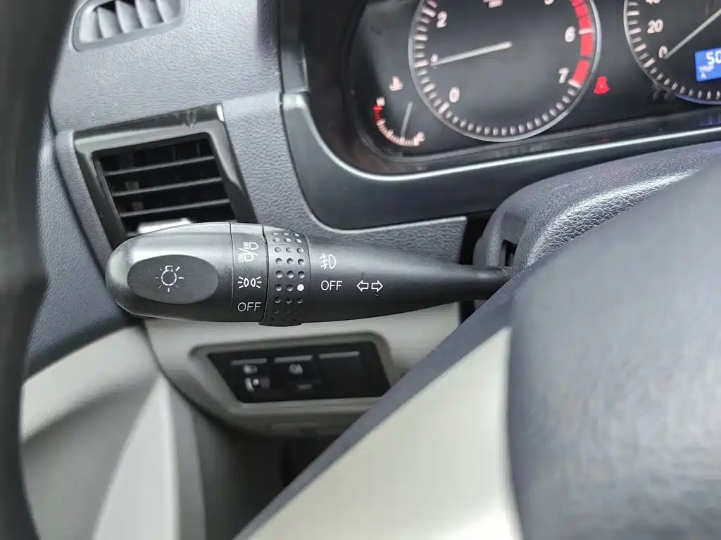 BAIC Weiwang M20 2015 2014 1.5L Comfort BJ415B
