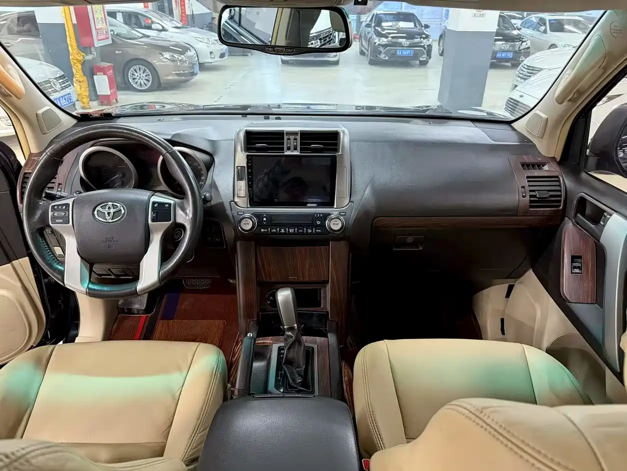 Toyota Prado (Import) 2010 2.7L Automatic Standard фото 5