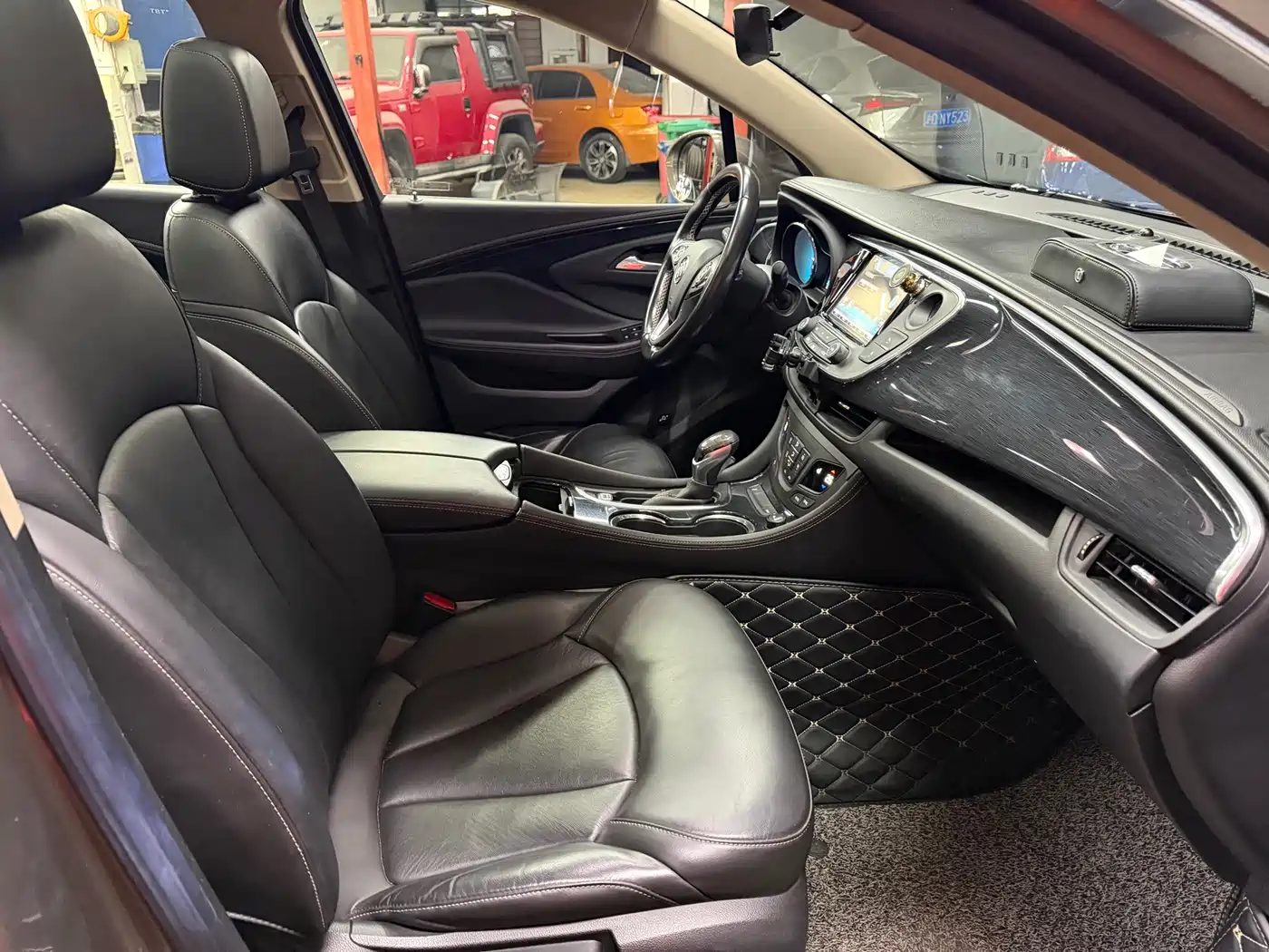 Buick Envision Plus 2017 28T AWD Elite фото 9