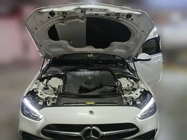 Mercedes-Benz C-Class 2023 Facelift C 200 L Sport Edition — фото 3