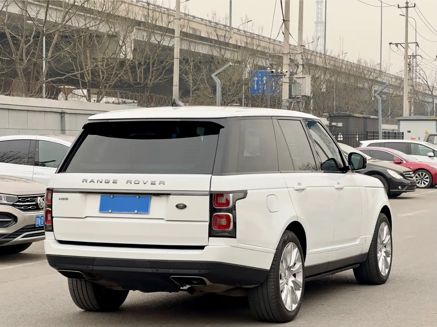 Land Rover Range Rover 2019 3.0 SC V6 Golden Age Edition фото 6