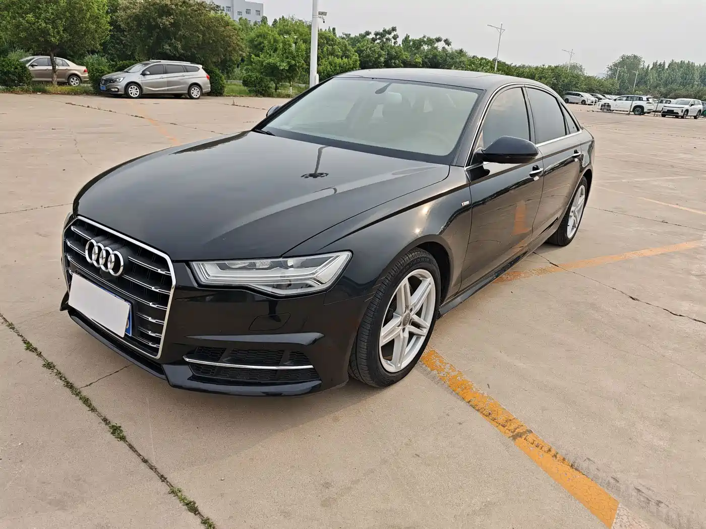 Audi A6L 2018 30th Anniversary 30 FSI Style