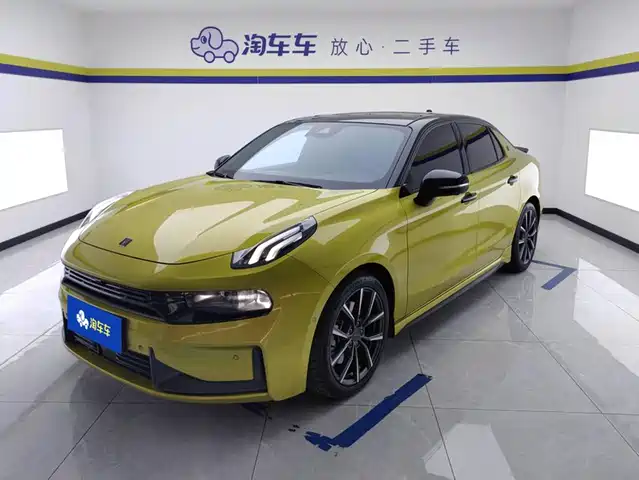 Lynk & Co 03 03+ 2.0TD, автомат