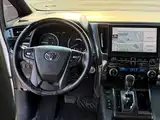 Фото 14 - Toyota Vellfire