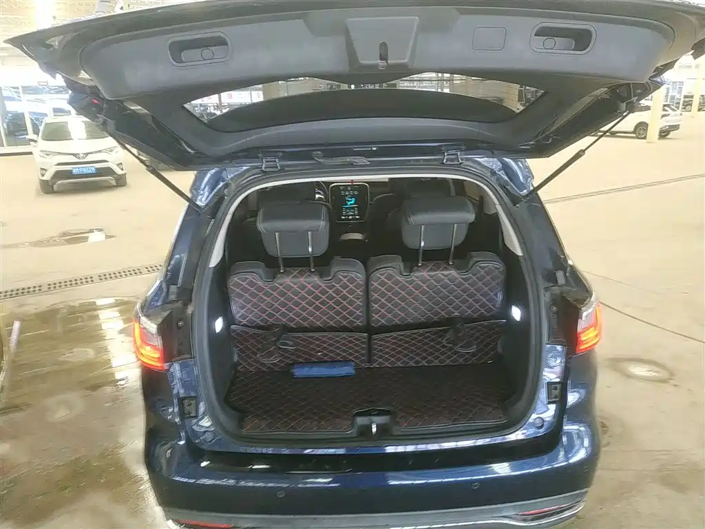 BYD Song MAX 2018 1.5T Auto Smart Connected Elite 6-Seater фото 19
