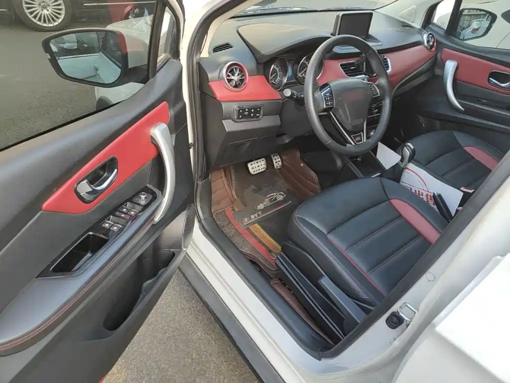 Haval H1 2015 2015 1.5L AMT Luxury