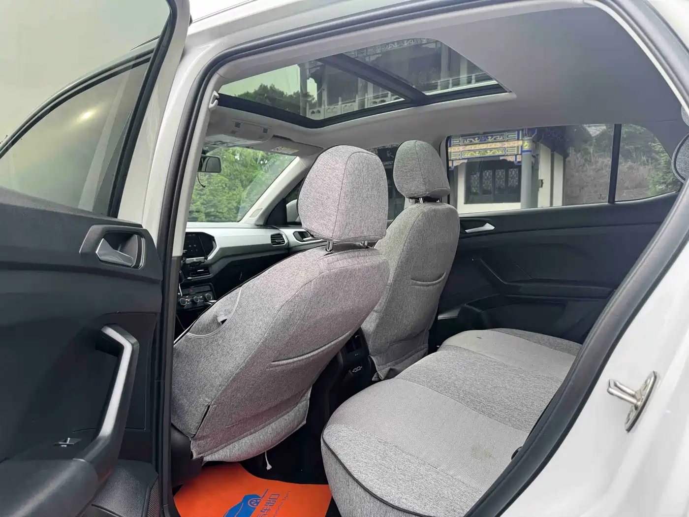 Volkswagen Tanying 2021 1.5L Automatic Smart Connect Edition фото 8