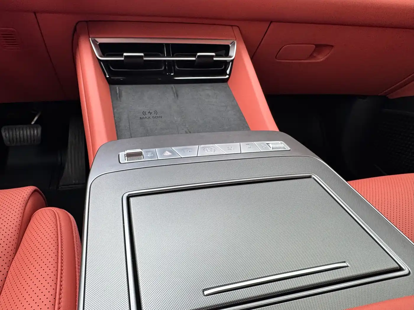 BYD Tang L 2025 DM 175KM Drone Player Edition фото 18