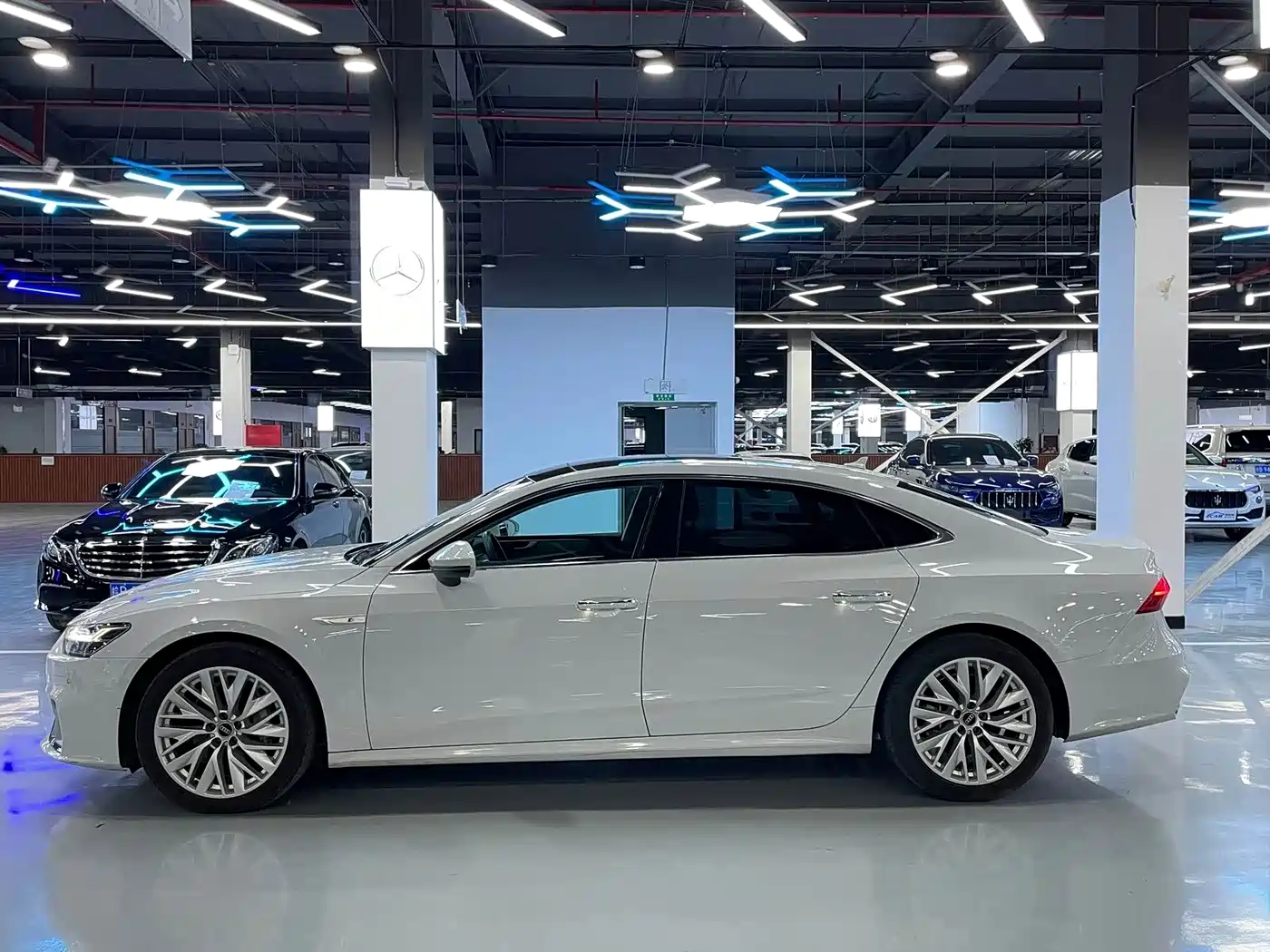Audi A7 2020 40 TFSI Luxury фото 13