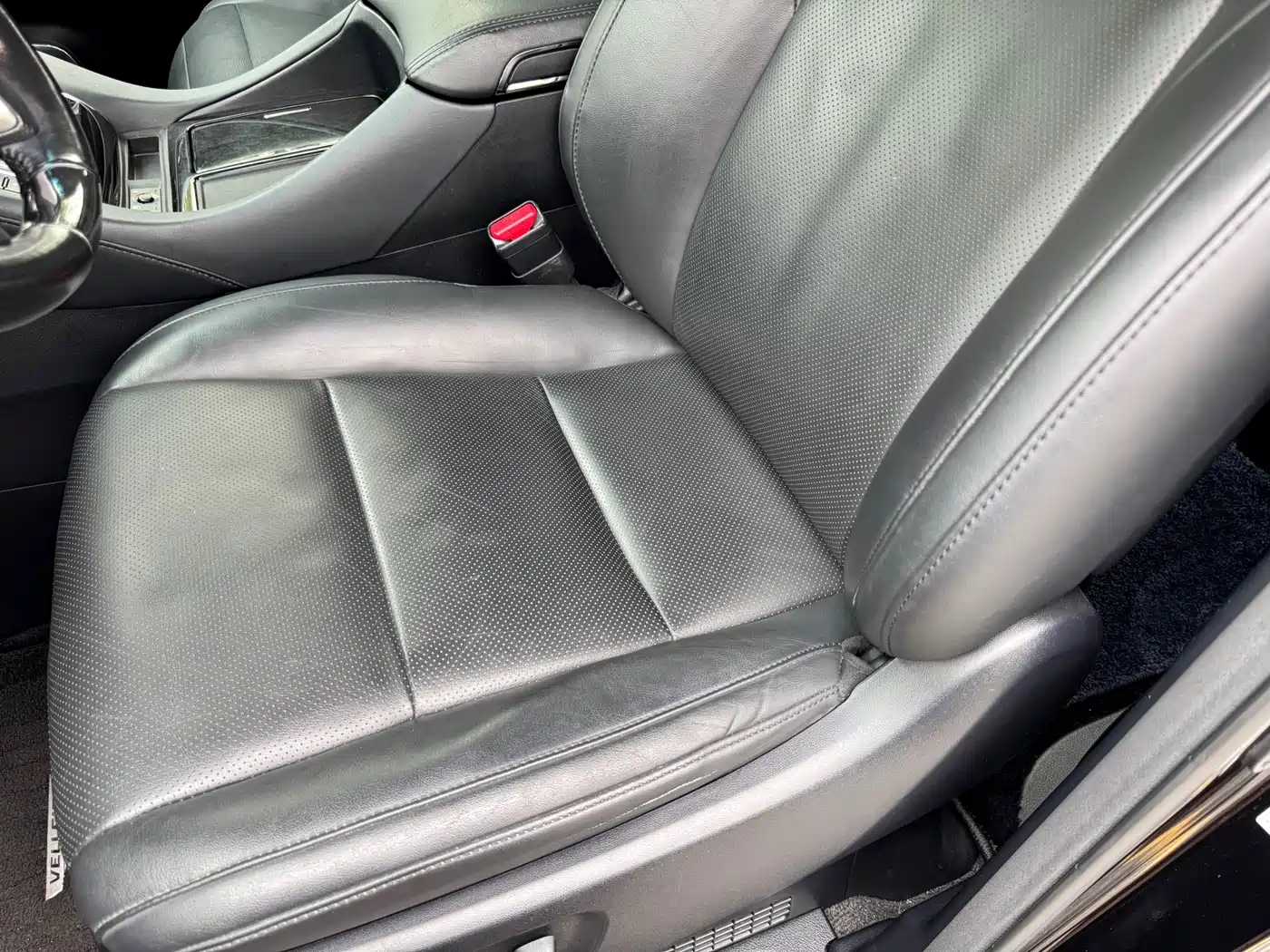 Toyota Vellfire 2021 2020 Twin Engine 2.5L HV Luxury Edition